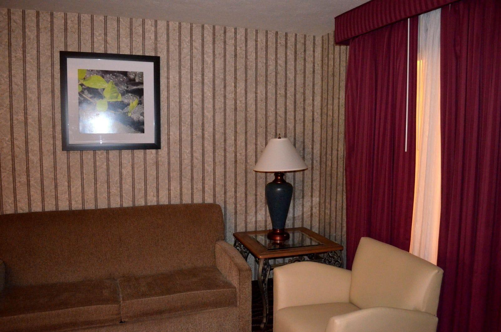 Quality Inn & Suites Cincinnati I-275 Springdale Extérieur photo