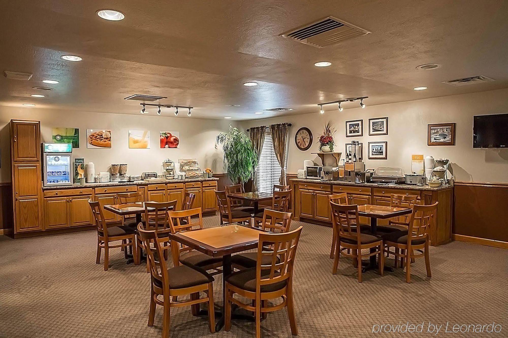 Quality Inn & Suites Cincinnati I-275 Springdale Extérieur photo
